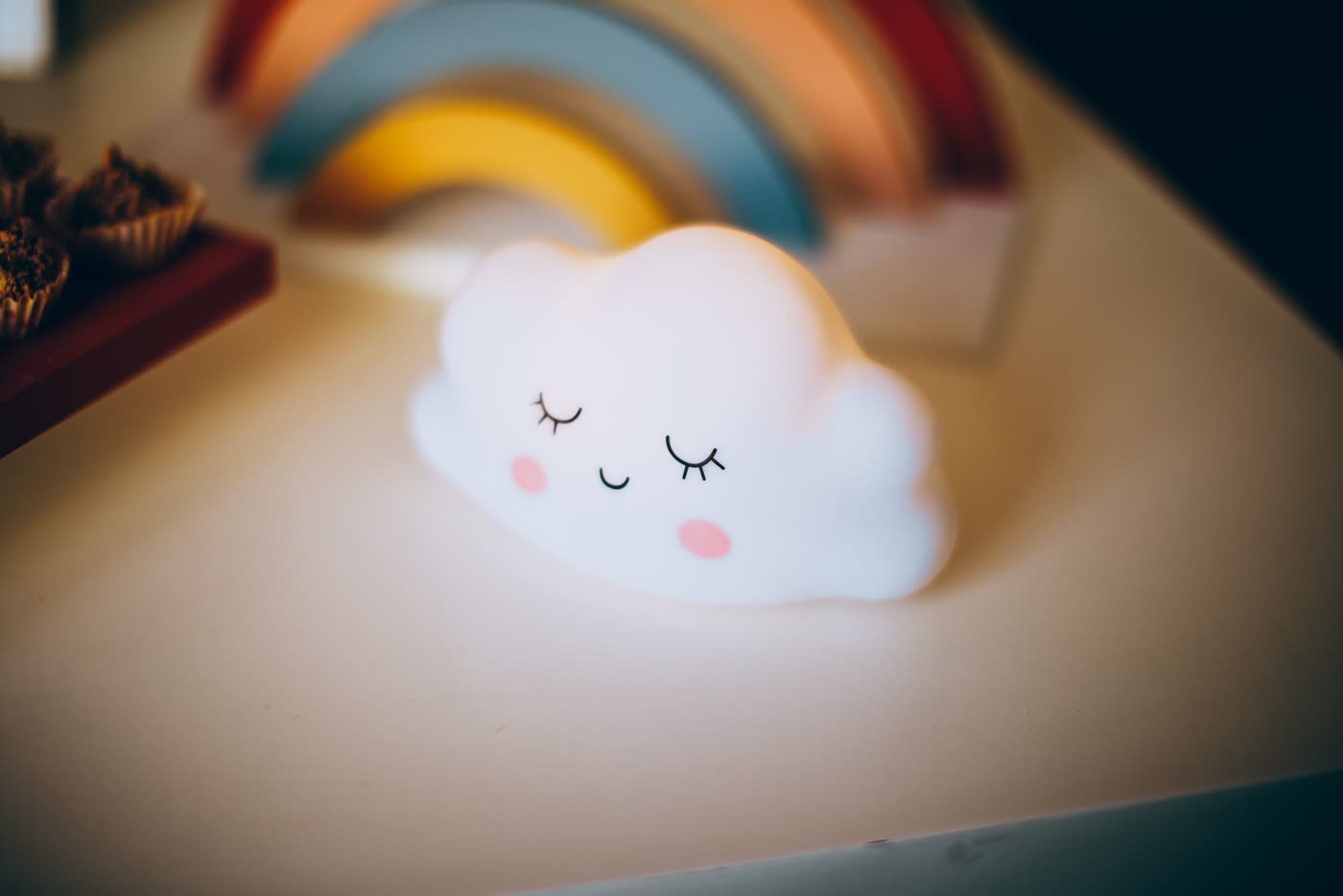 Nachtlicht in Wolkenform im Kinderzimmer